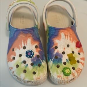 CROCS Kids Tie-Dye Clogs with Charms